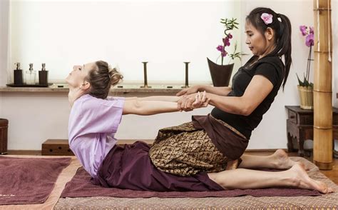 Massage sensuel complet du corps Massage érotique Colwood